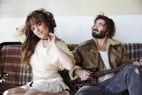 Angus et Julia STONE