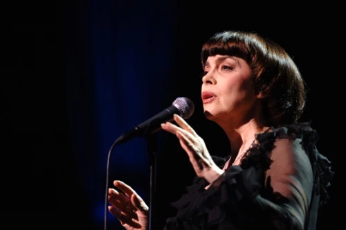 Mireille MATHIEU
