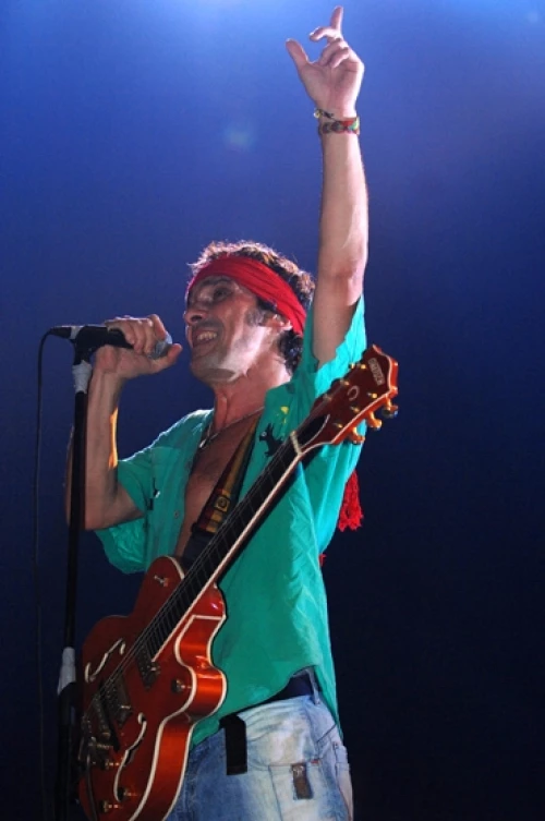 Manu CHAO (1ères parties : Les Zembarkader et Keny Arkana)